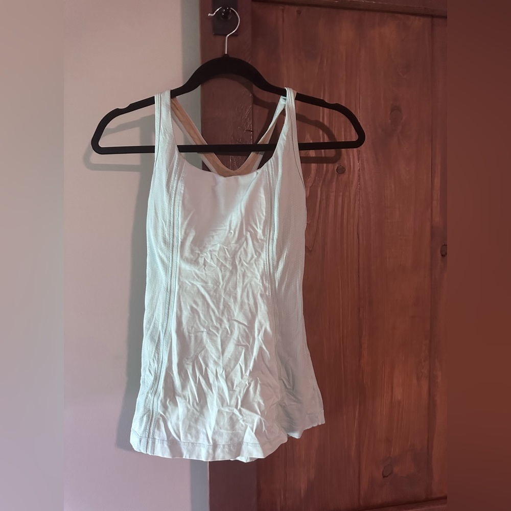 Lululemon tank